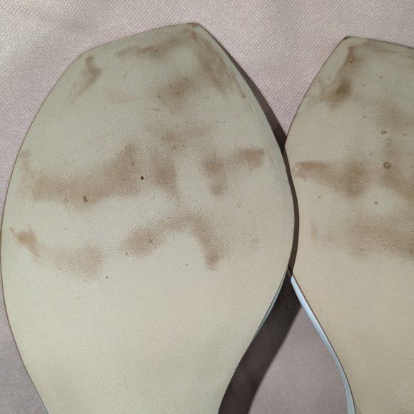 Stuart Weitzman Amelina Sandal - Picture 11 of 11